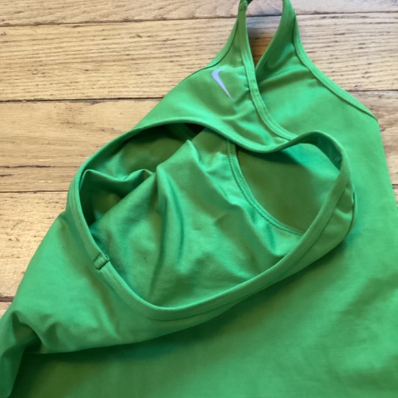 Nike Fit Dry sports tank, racerback, size S, green, bra built in - Picture 3 of 5